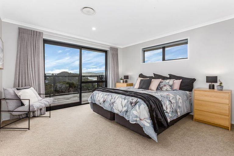 Photo of property in 27 Topsail Way, Whitby, Porirua, 5024