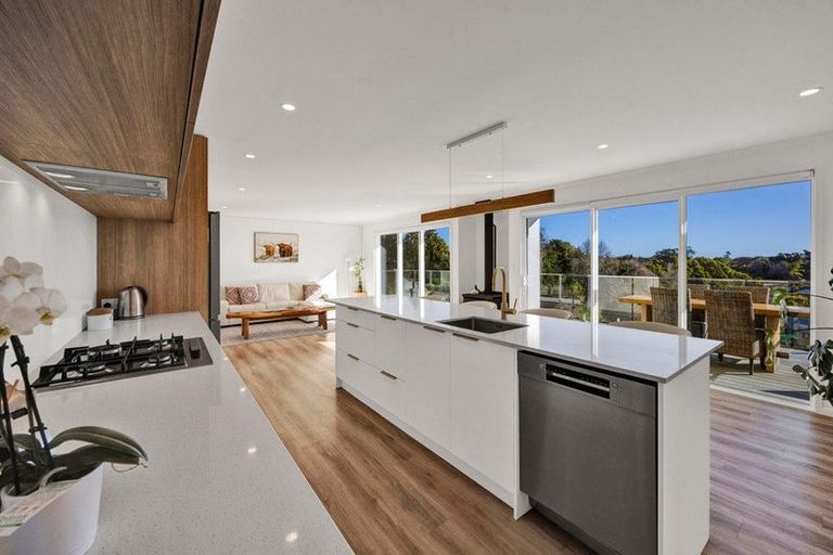 Photo of property in 284 Frankley Road, Ferndale, New Plymouth, 4310