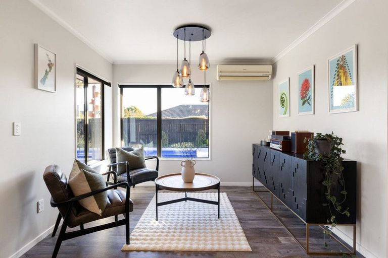 Photo of property in 28 Madison Street, Cambridge, 3434