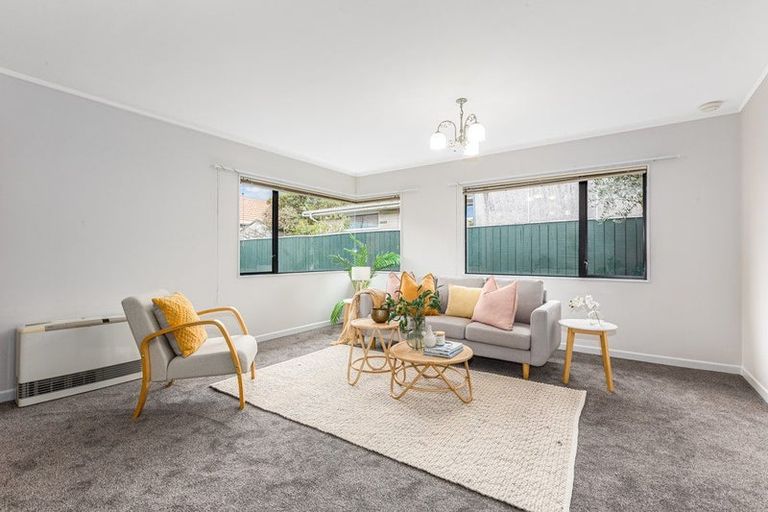 Photo of property in 2/25 Vincent Street, Waterloo, Lower Hutt, 5011