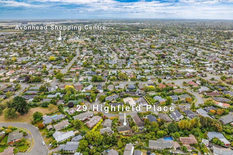 Photo of property in 29 Highfield Place, Avonhead, Christchurch, 8042