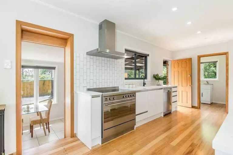 Photo of property in 63 Kervil Avenue, Te Atatu Peninsula, Auckland, 0610