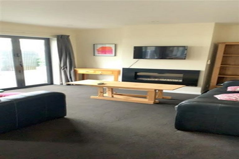 Photo of property in 16 Hinemoa Street, Spreydon, Christchurch, 8024