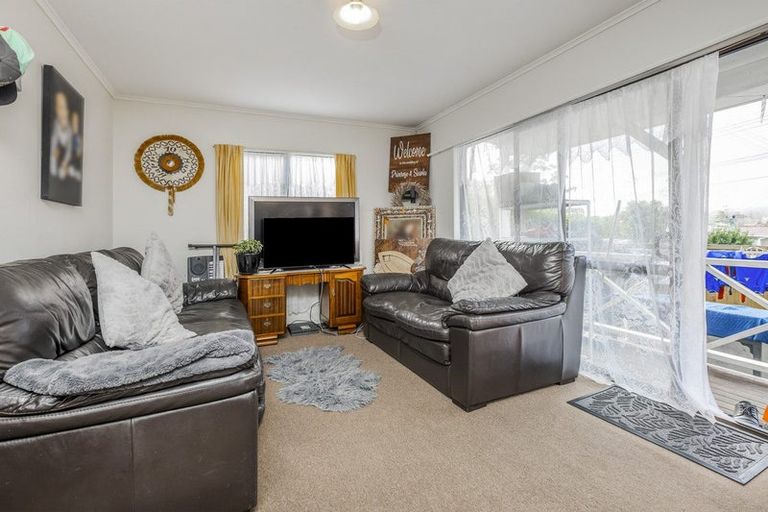 Photo of property in 26f Christmas Road, Manurewa, Auckland, 2102