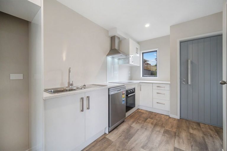 Photo of property in 2/70 Clevedon Road, Papakura, 2110