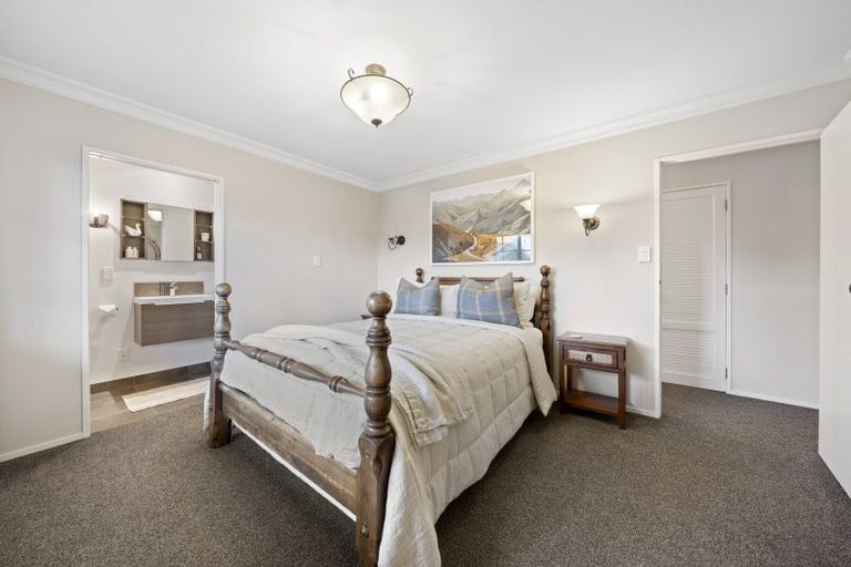 Photo of property in 11 Revell Court, Pukekohe, 2120