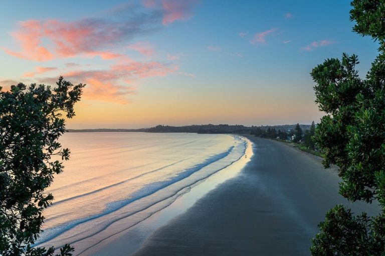 Photo of property in 231 Hibiscus Drive, Orewa, 0931