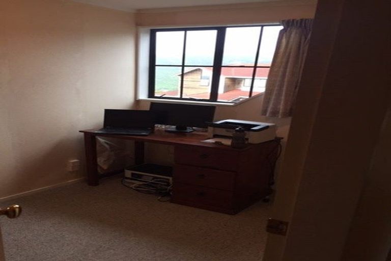 Photo of property in 42 Satara Crescent, Khandallah, Wellington, 6035