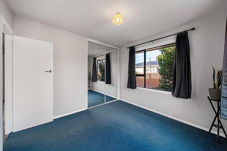 Photo of property in 18 Frensham Crescent, Woolston, Christchurch, 8062