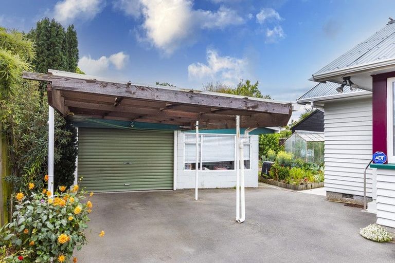 Photo of property in 15 Whitehall Street, Mairehau, Christchurch, 8013