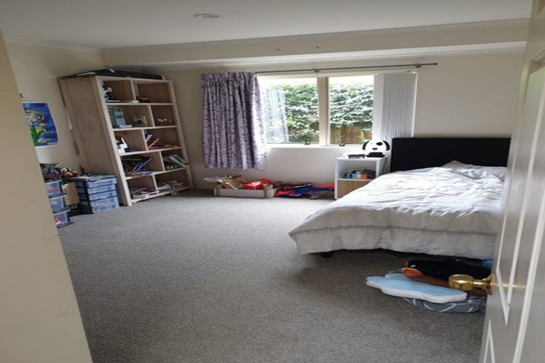 Photo of property in 31 Maghera Drive, East Tamaki Heights, Auckland, 2016