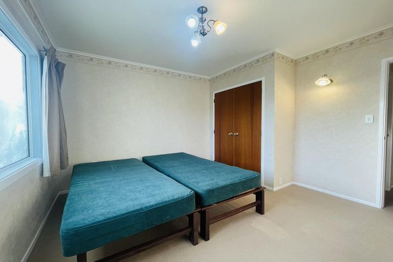 Photo of property in 11 Ridd Crescent, Karori, Wellington, 6012