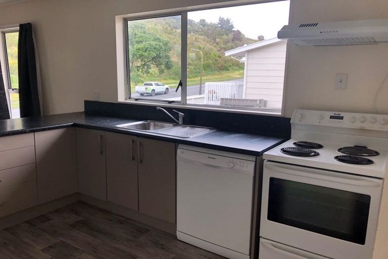Photo of property in 57 Omapere Street, Whitby, Porirua, 5024