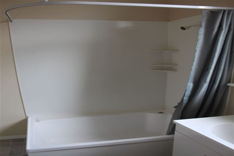 Photo of property in 14 Crest Street, Tainui, Dunedin, 9013