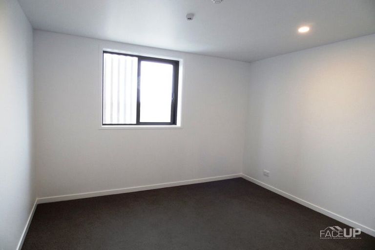 Photo of property in 9/165 Hobsonville Point Road, Hobsonville, Auckland, 0616