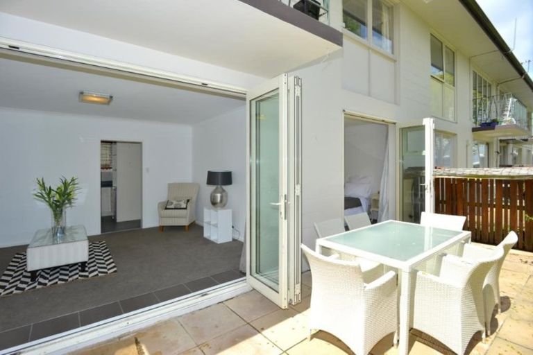 Photo of property in 2/78 Holly Road, St Albans, Christchurch, 8014