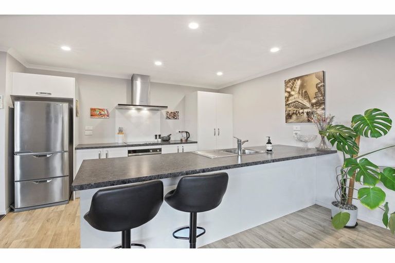 Photo of property in 16 George Square West, Wigram, Christchurch, 8025