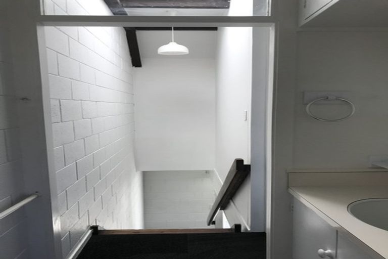 Photo of property in Paddington Apartments, 13/15u Mckinley Crescent, Brooklyn, Wellington, 6021