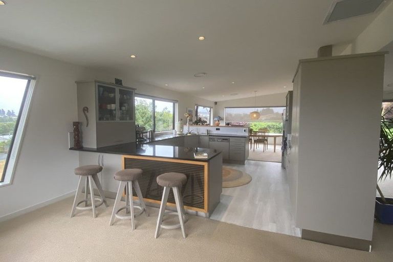 Photo of property in 9 Fastness Crescent, Wanaka, 9305
