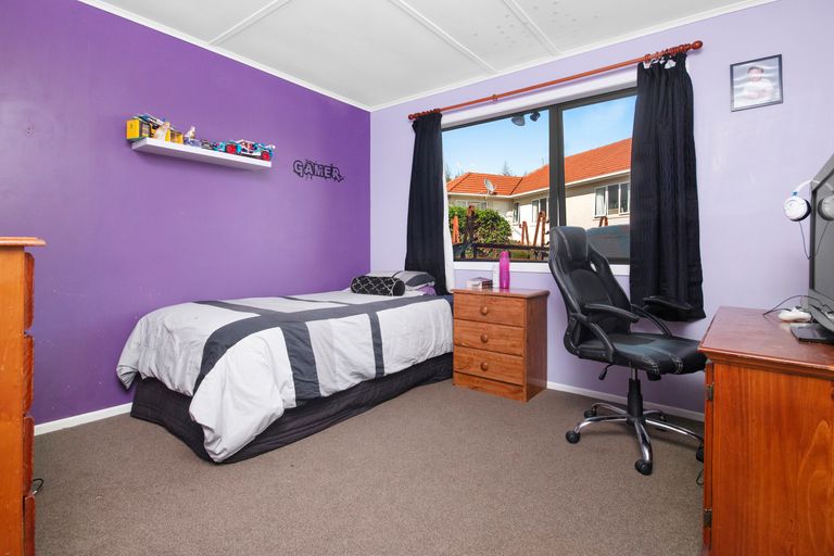 Photo of property in 106 Queen Street, Northcote Point, Auckland, 0627