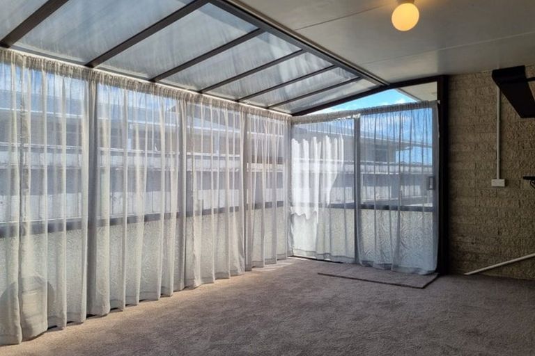 Photo of property in 5 Park Lane, Waitara, 4320