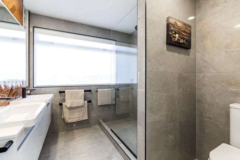 Photo of property in 5/120 Saint Aubyn Street, New Plymouth, 4310