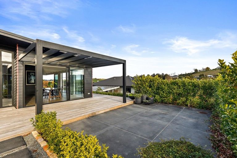 Photo of property in 8 Laly Haddon Place, Matakana, Warkworth, 0985
