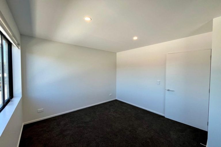 Photo of property in 3/10 Goldsmith Place, Waltham, Christchurch, 8023