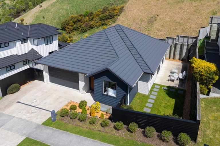 Photo of property in 111 Melksham Drive, Churton Park, Wellington, 6037