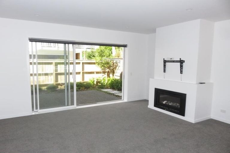 Photo of property in 56c Nicholson Road, Khandallah, Wellington, 6035