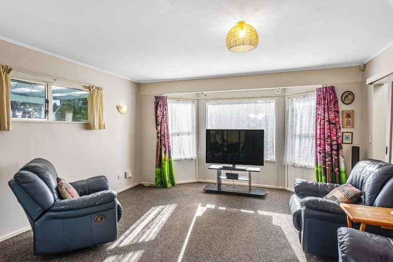 Photo of property in 110 Arawhata Road, Paraparaumu, 5032