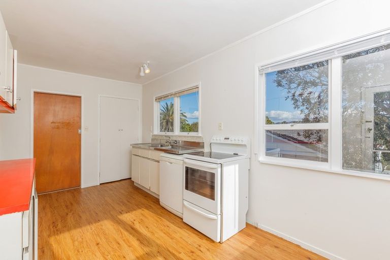 Photo of property in 55 Ramillies Place, Glenfield, Auckland, 0629