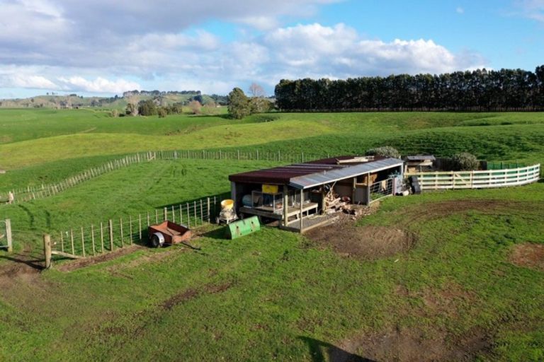Photo of property in 640 Inland Road North, Onaero, Waitara, 4383