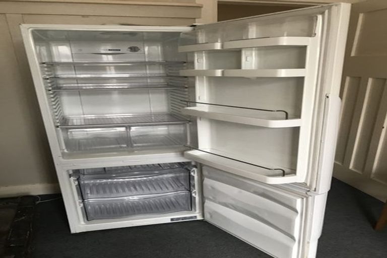 Photo of property in 10 Buckingham Street, Melrose, Wellington, 6023