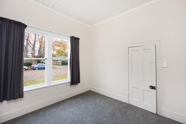 Photo of property in 8 Rolleston Street, Hokowhitu, Palmerston North, 4410