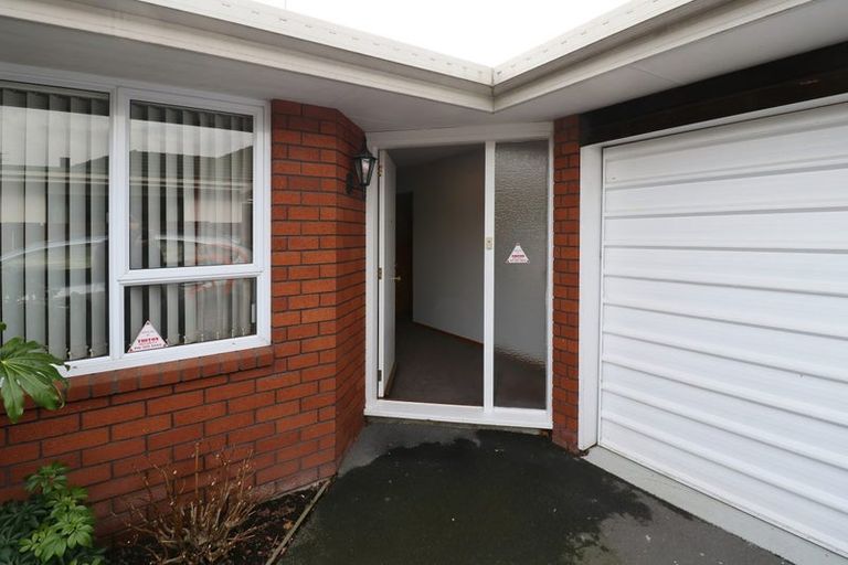 Photo of property in 1/51 Sturrocks Road, Redwood, Christchurch, 8051