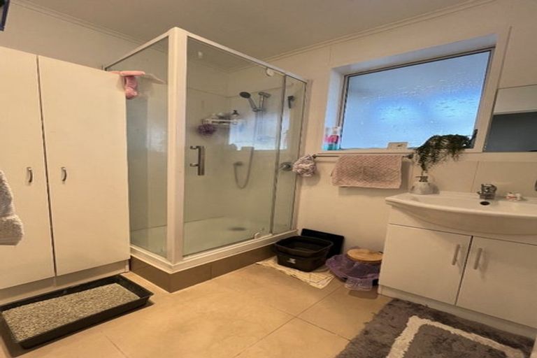 Photo of property in 2/10 Mayville Avenue, New Lynn, Auckland, 0600