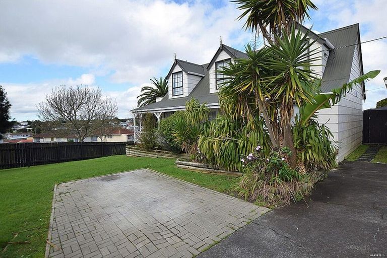 Photo of property in 36 Forest Hill Road, Henderson, Auckland, 0612