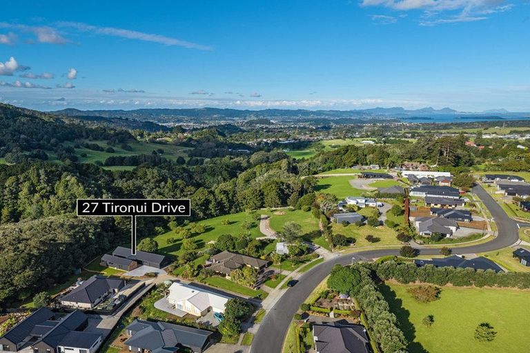 Photo of property in 27 Tironui Drive, Maunu, Whangarei, 0179