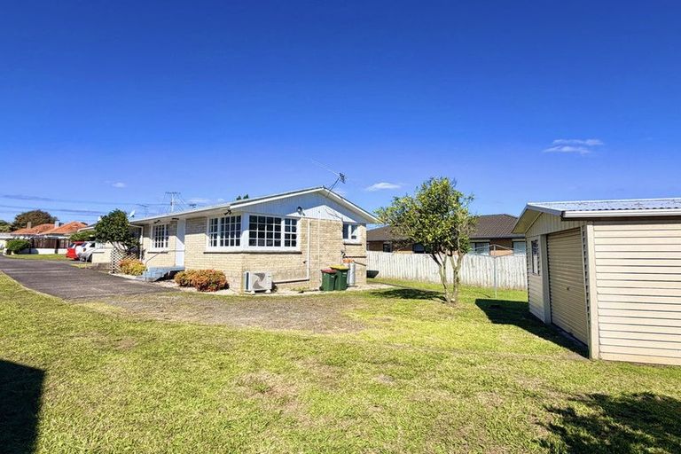 Photo of property in 1/126 Porchester Road, Papakura, 2110