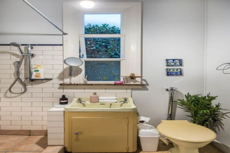 Photo of property in 43 Bidwill Street, Mount Cook, Wellington, 6021