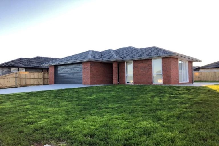 Photo of property in 37 Lake Drive, Tikipunga, Whangarei, 0112