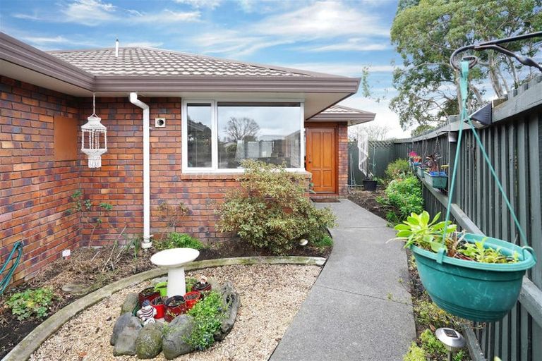 Photo of property in 7 Fieldmoor Place, Parklands, Christchurch, 8083