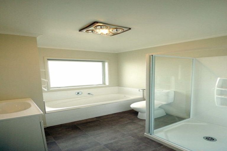 Photo of property in 1 Limbrick Crescent, Wigram, Christchurch, 8042