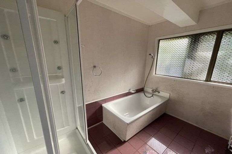 Photo of property in 313 Don Buck Road, Massey, Auckland, 0614