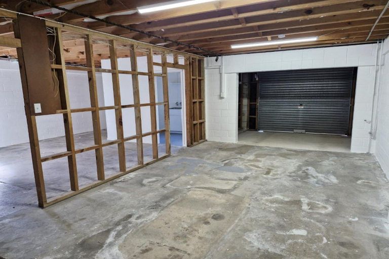 Photo of property in 20 Alberta Road, Glen Avon, New Plymouth, 4312