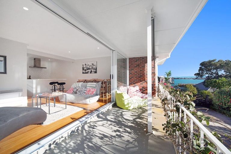 Photo of property in 2/18 Sydney Street, Hauraki, Auckland, 0622