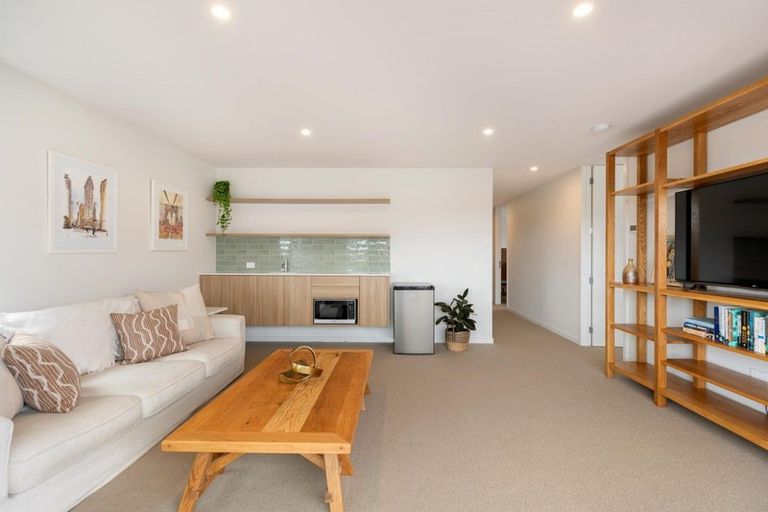 Photo of property in 48 Farrant Drive, Wanaka, 9305