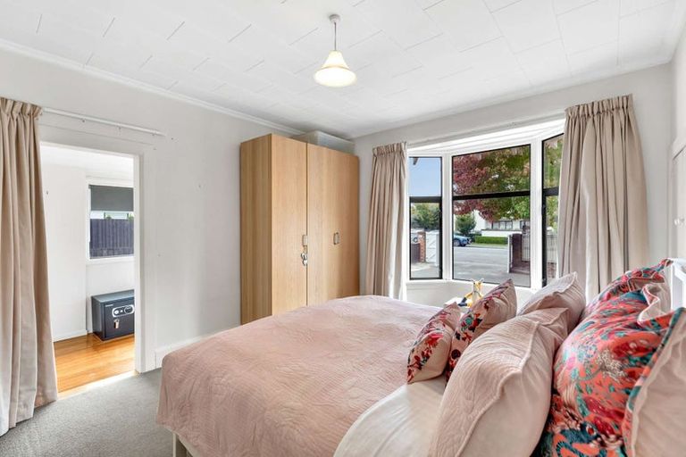 Photo of property in 14 Tui Street, Fendalton, Christchurch, 8041