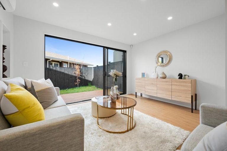 Photo of property in 8e Nedlands Place, Burswood, Auckland, 2013